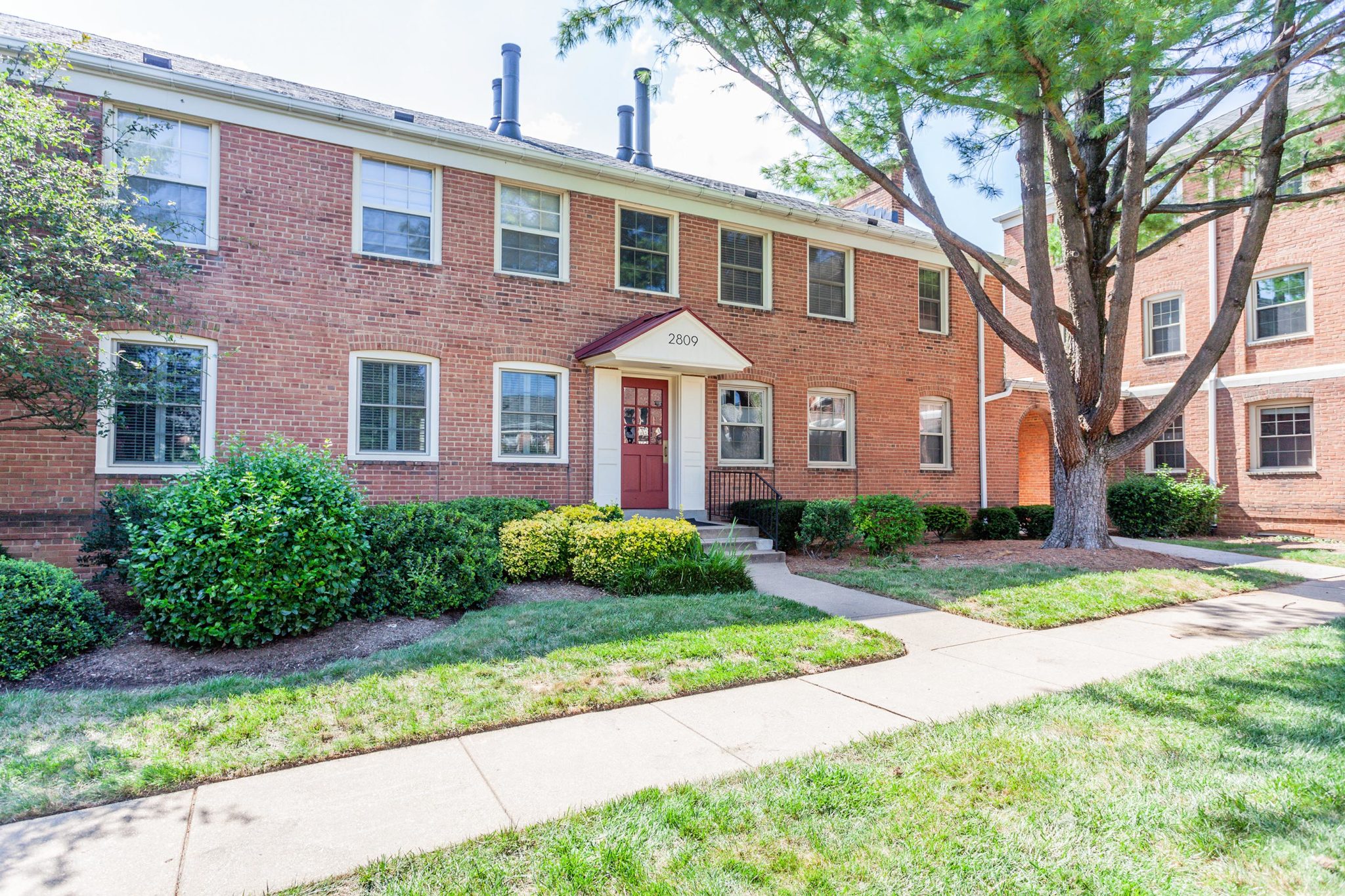 2809 Arlington Blvd #101, Arlington, VA 22201 | Kay Houghton & Associates