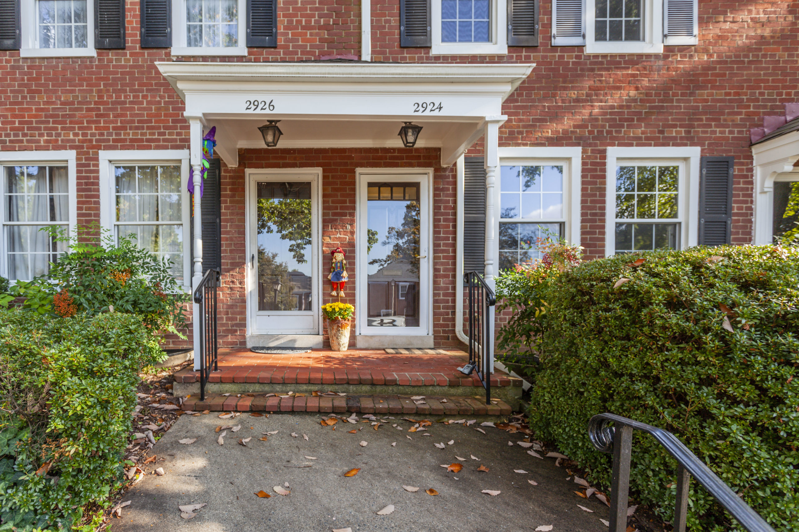 2924 S Dinwiddie St, Arlington, VA 22206 Kay Houghton & Associates